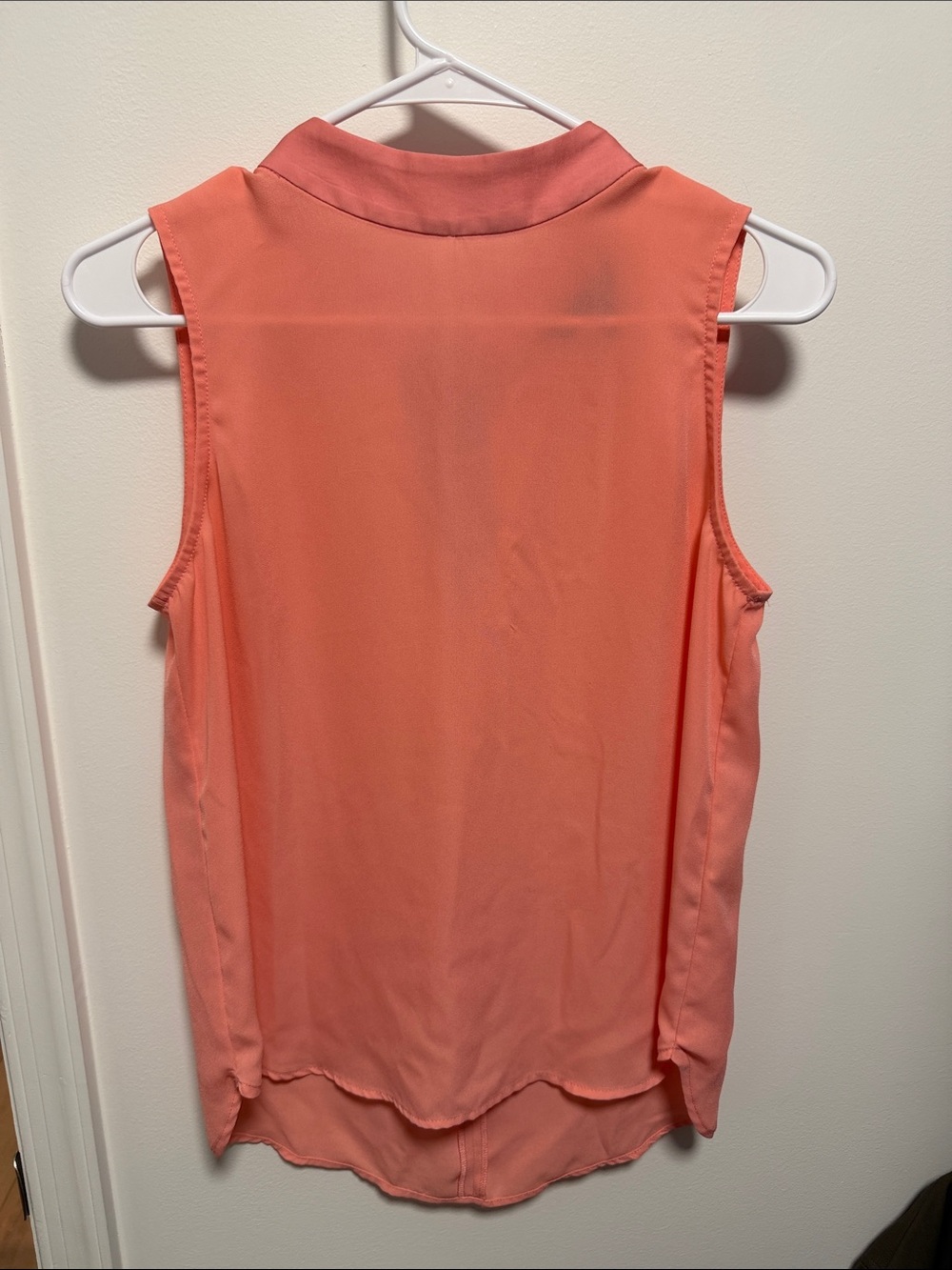 Banana Republic Coral Sleeveless Collared Blouse